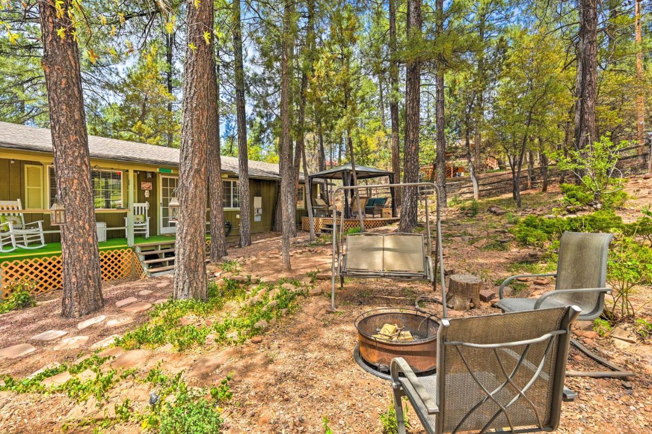 Pine Cabin In The Woods With Yard And Grill! Villa Exterior photo